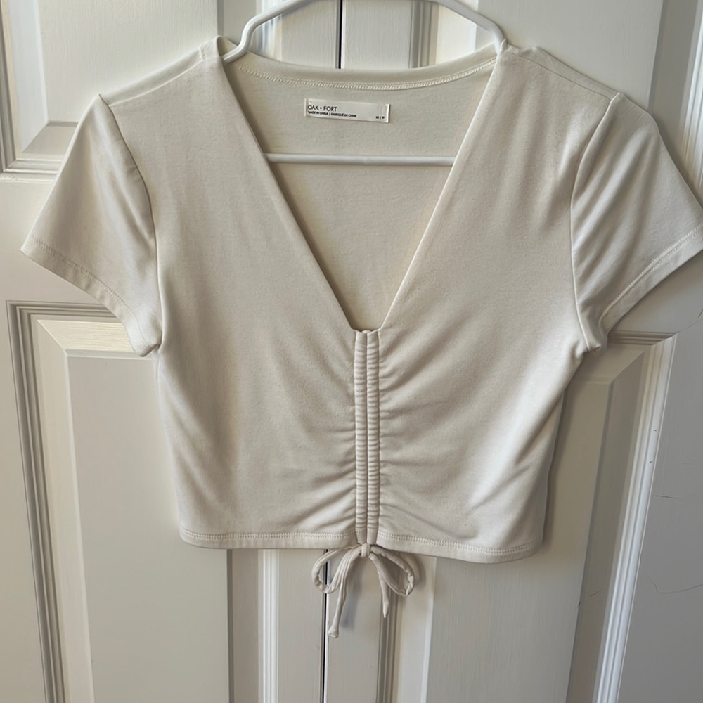 oak + fort ivory crop top sinched tie front